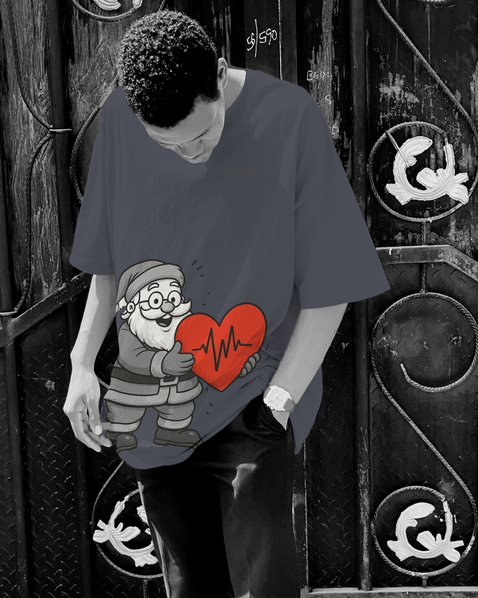 Pulso Ugly Christmas T-Shirt – Santa mit Heartbeat | Limited Christmas Edition