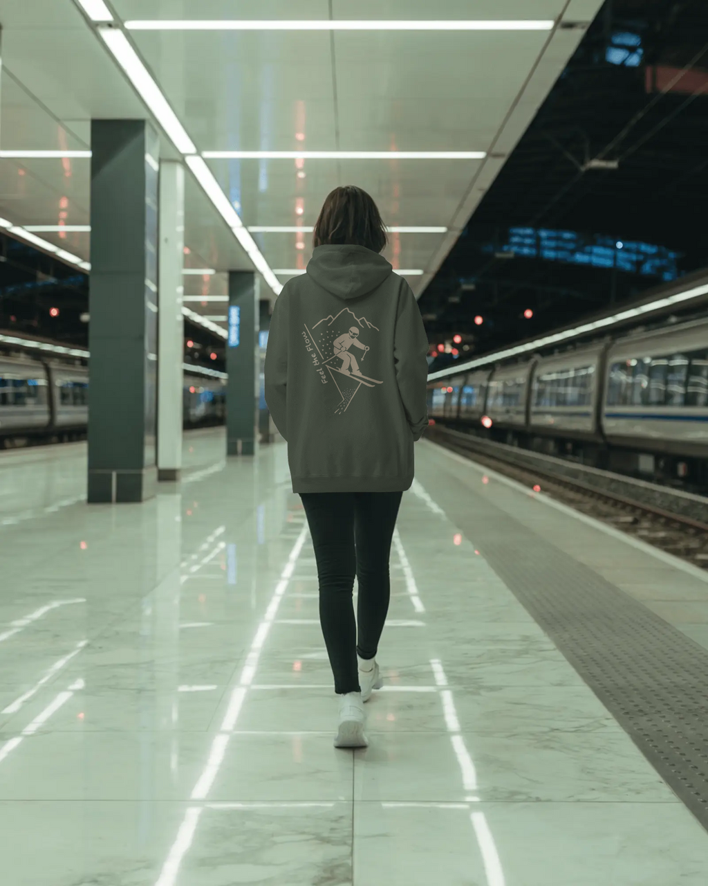 Pulso Hoodie „Skiing - Feel the flow“ Women
